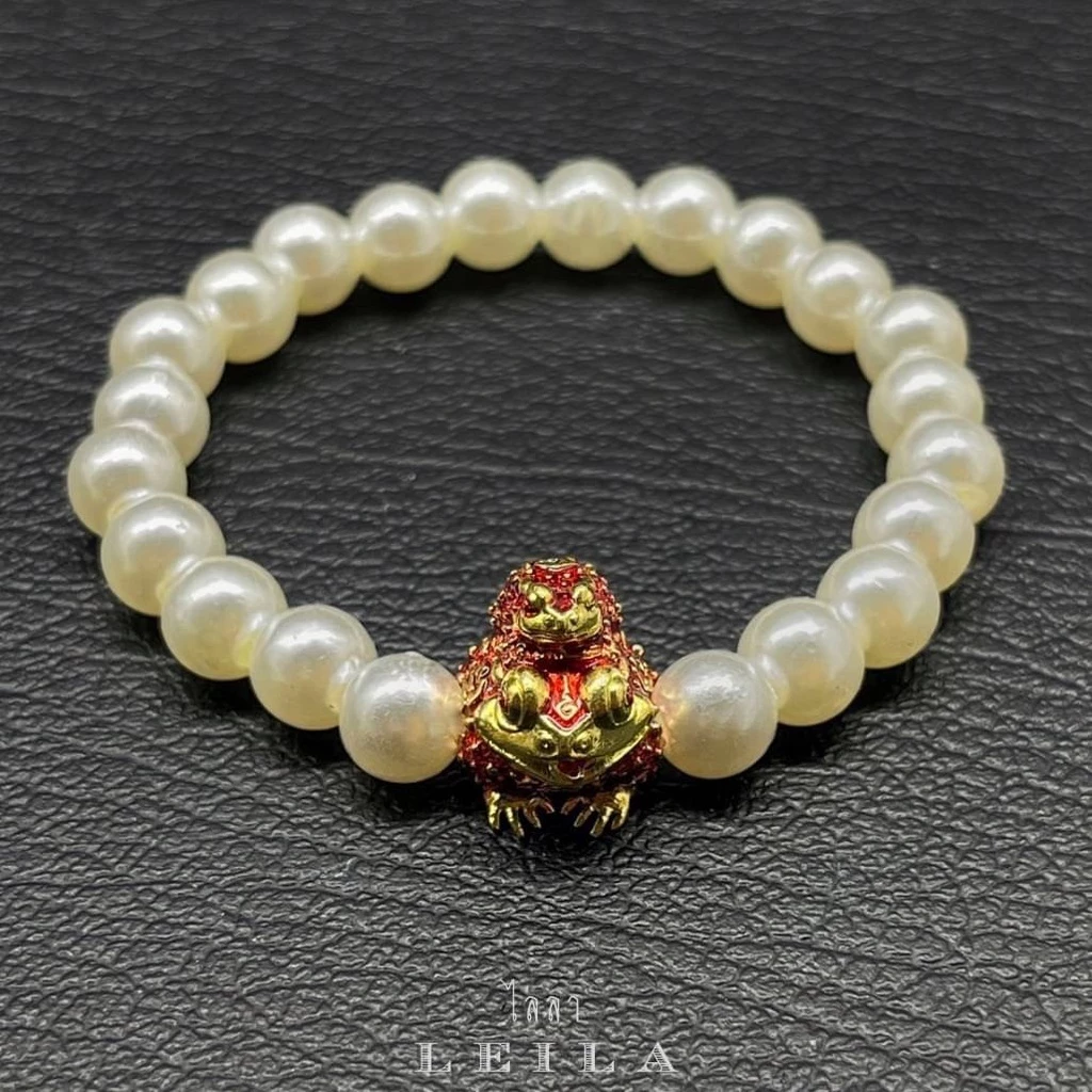 Leila Amulets Toad of Wealth