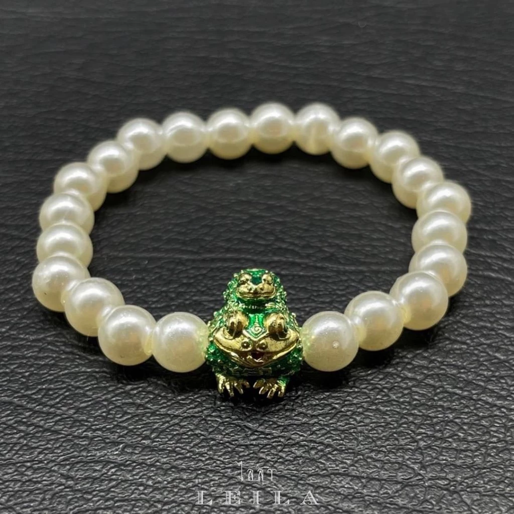 Leila Amulets Toad of Wealth