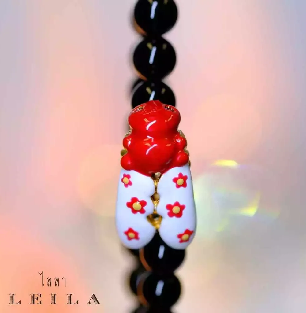 Leila Amulets แมลงภู่คำ ตาเพชร รุ่นบังเกิดทรัพย์